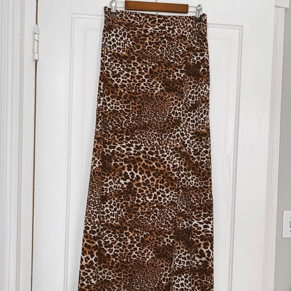Cheetah Maxi Skirt - Picture 2 of 2